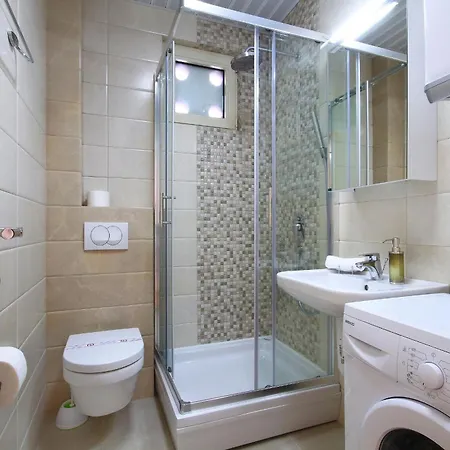 Aquamarine - Two Bedrooms - Near The Old Town Apartment